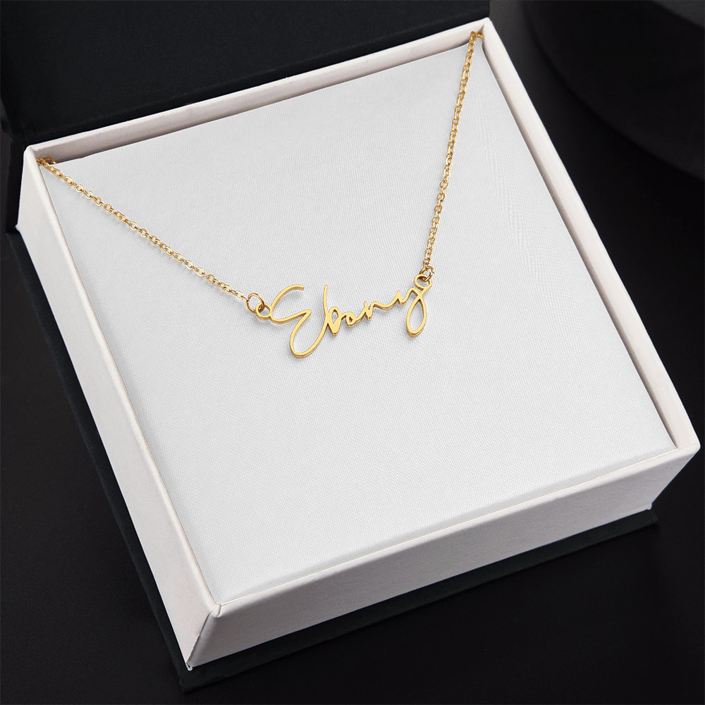 Personalized Perfection: Custom Name Necklace
