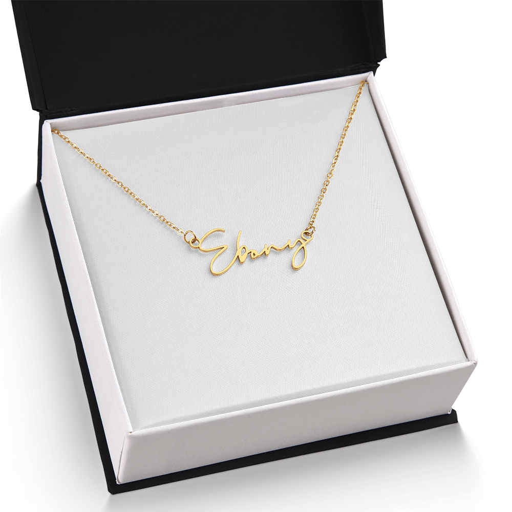 Personalized Perfection: Custom Name Necklace