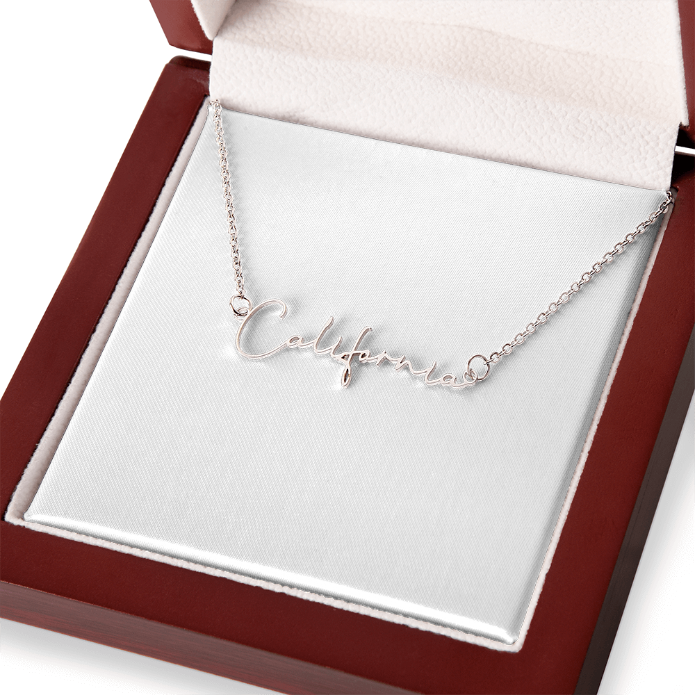 Personalized Perfection: Custom Name Necklace