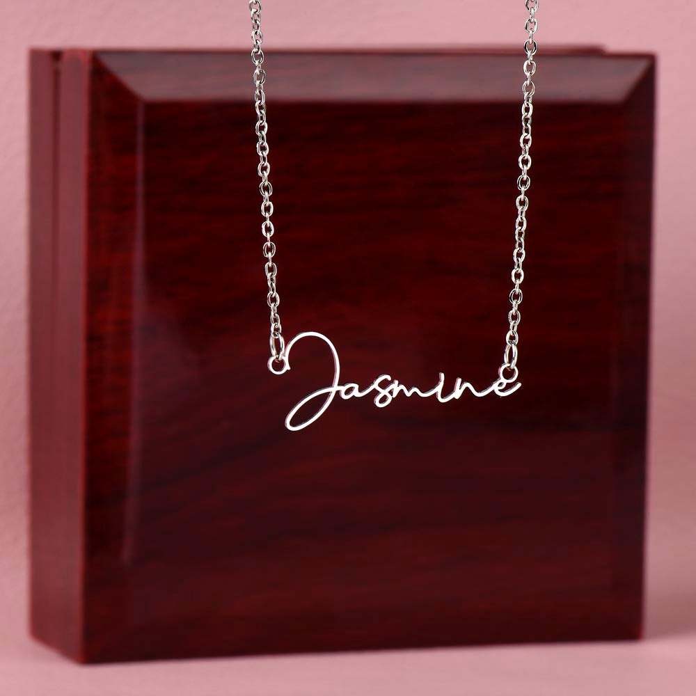 Personalized Perfection: Custom Name Necklace