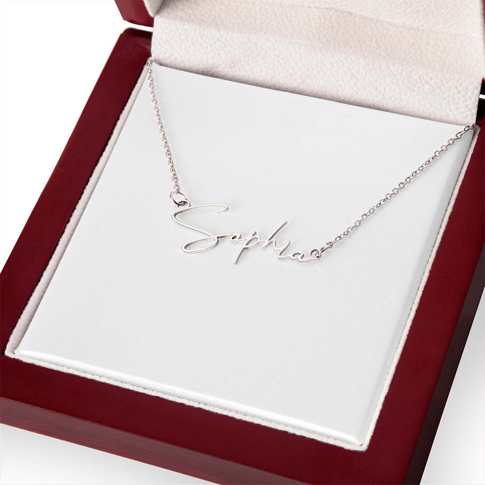 Personalized Perfection: Custom Name Necklace